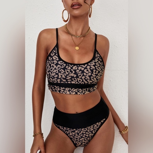 Prowl and Play Two Piece Leopard Bikini - Picture 4 of 4